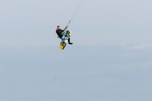Kitesurfer jump 5